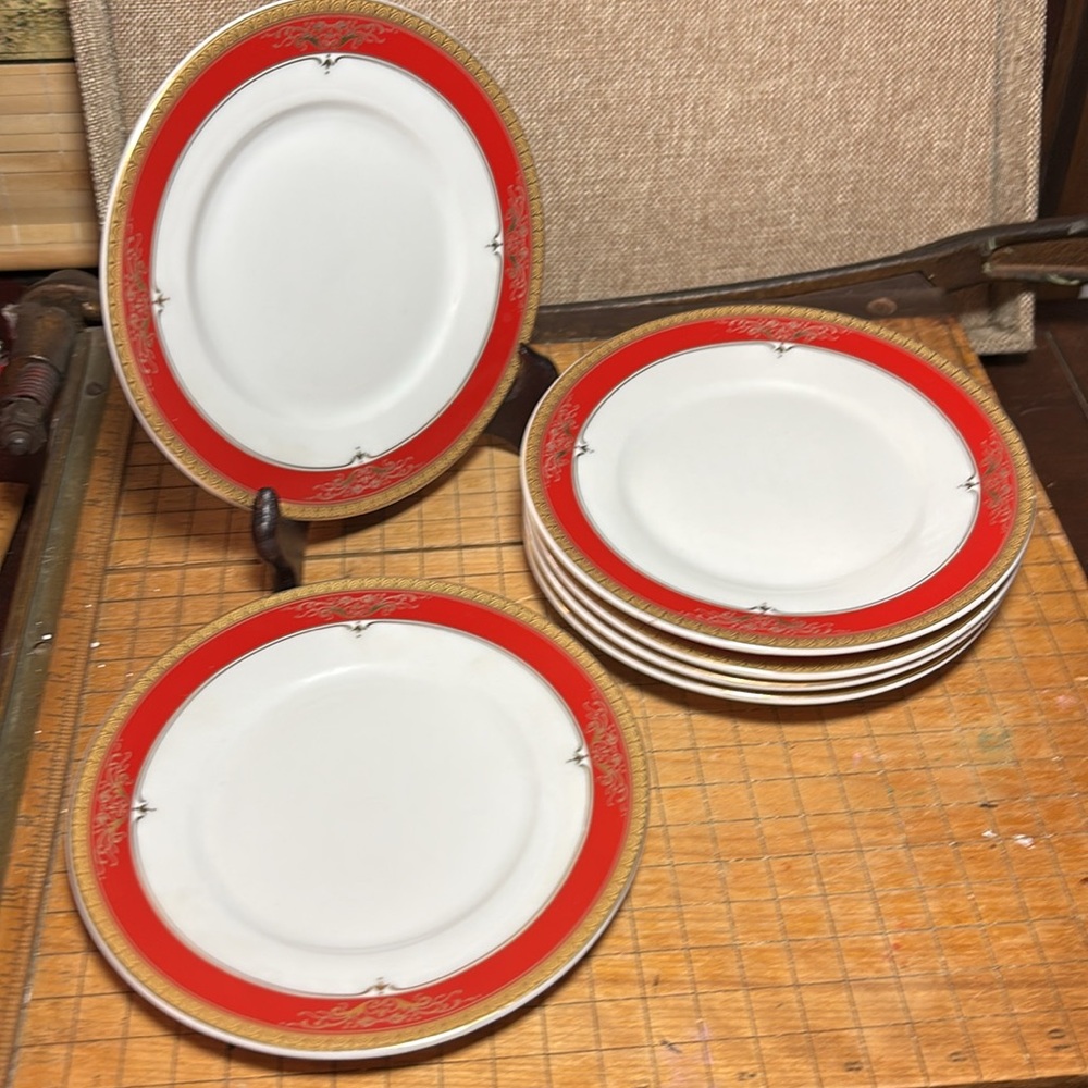 Royal Scotland Bread Plates 6.5”D Set of 6 Red Border Gold Pattern Trim EVC